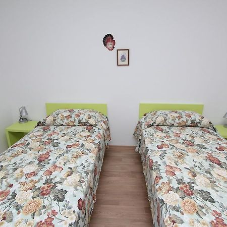 Apartment Mitton 2 Rovinj Bagian luar foto