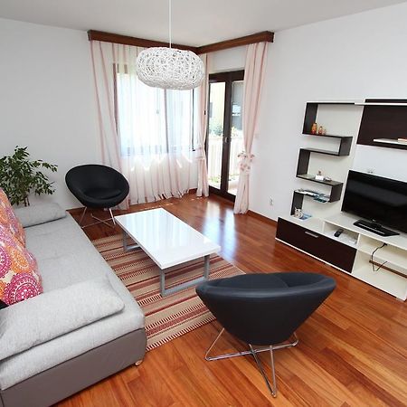 Apartment Mitton 2 Rovinj Ruang foto