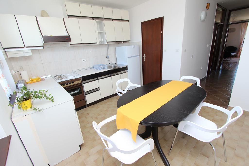 Apartment Mitton 2 Rovinj Ruang foto
