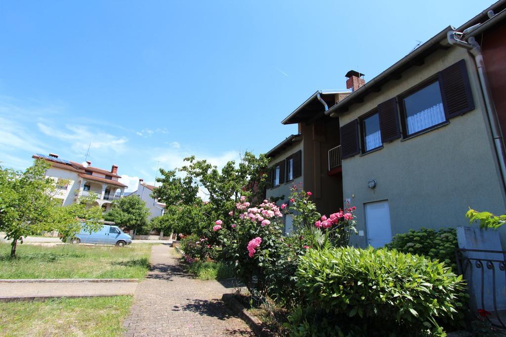Apartment Mitton 2 Rovinj Bagian luar foto